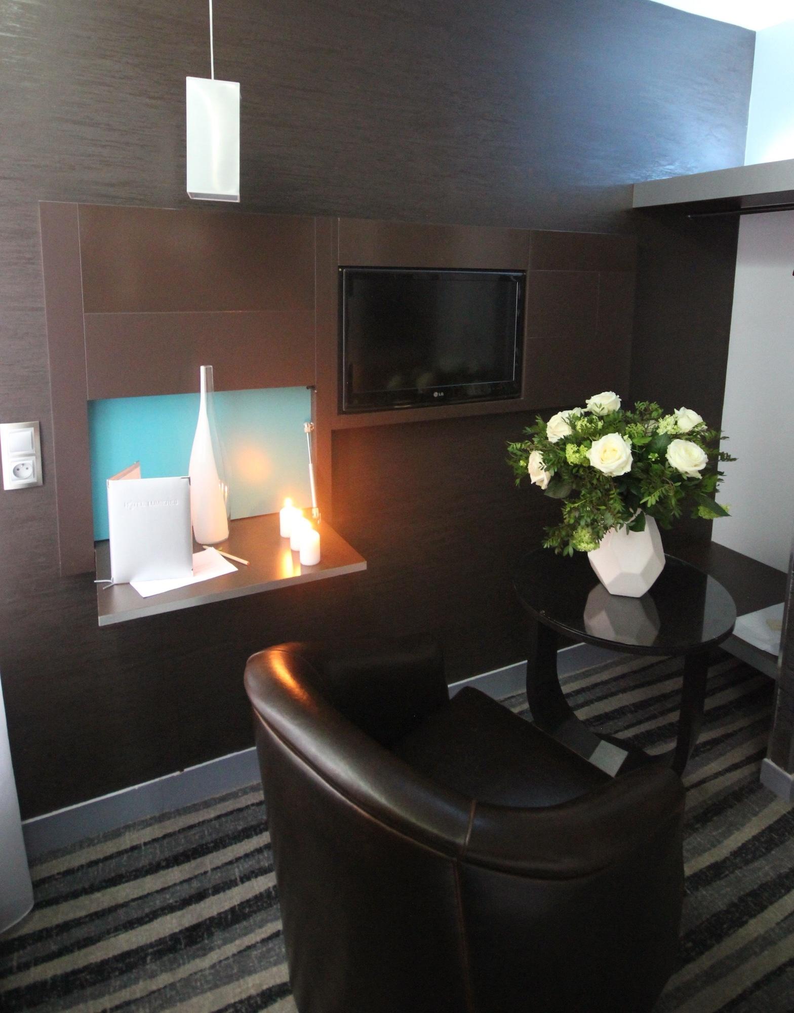 Hotel Lumieres Montmartre Paris