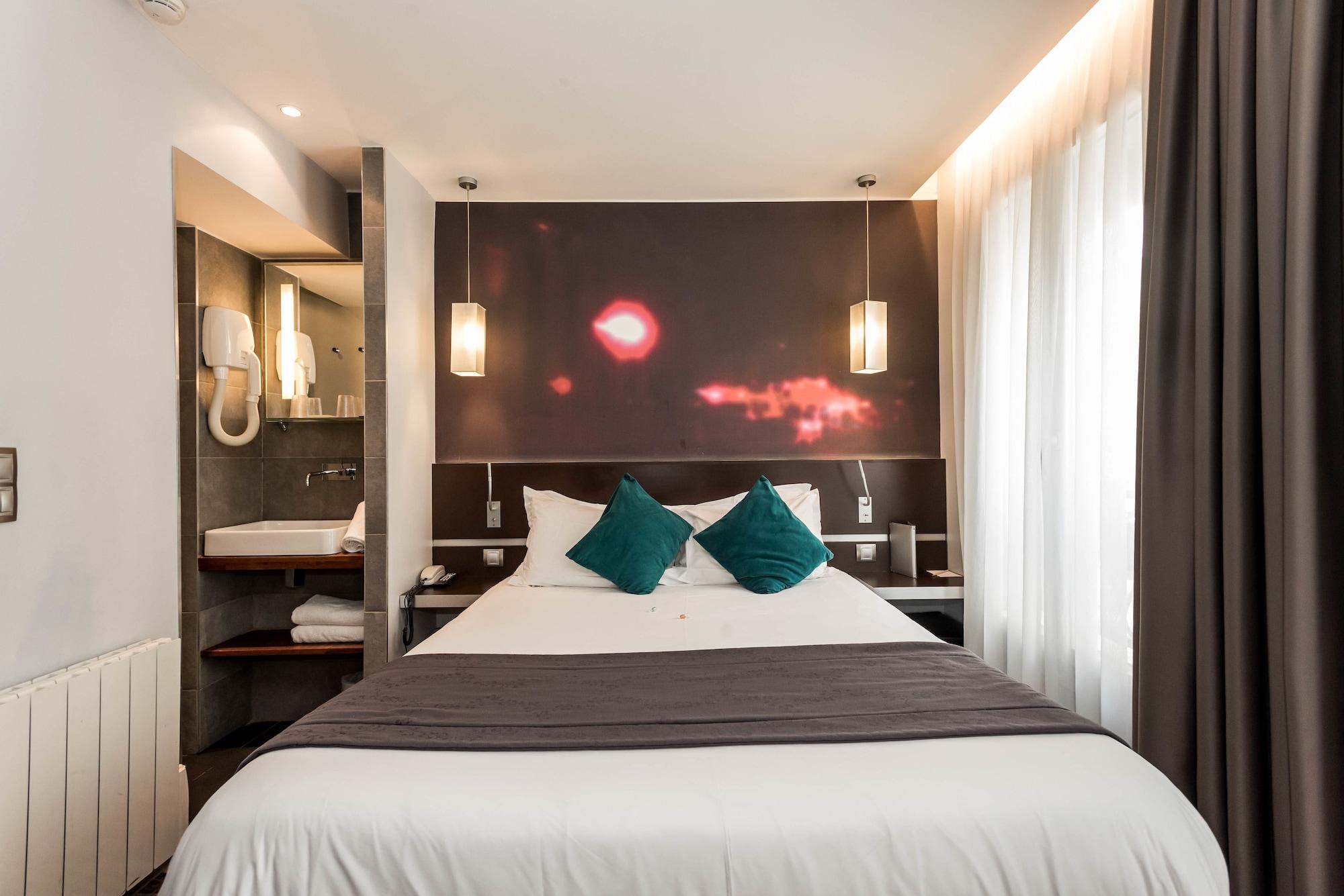 Hotel Lumieres Montmartre 3*