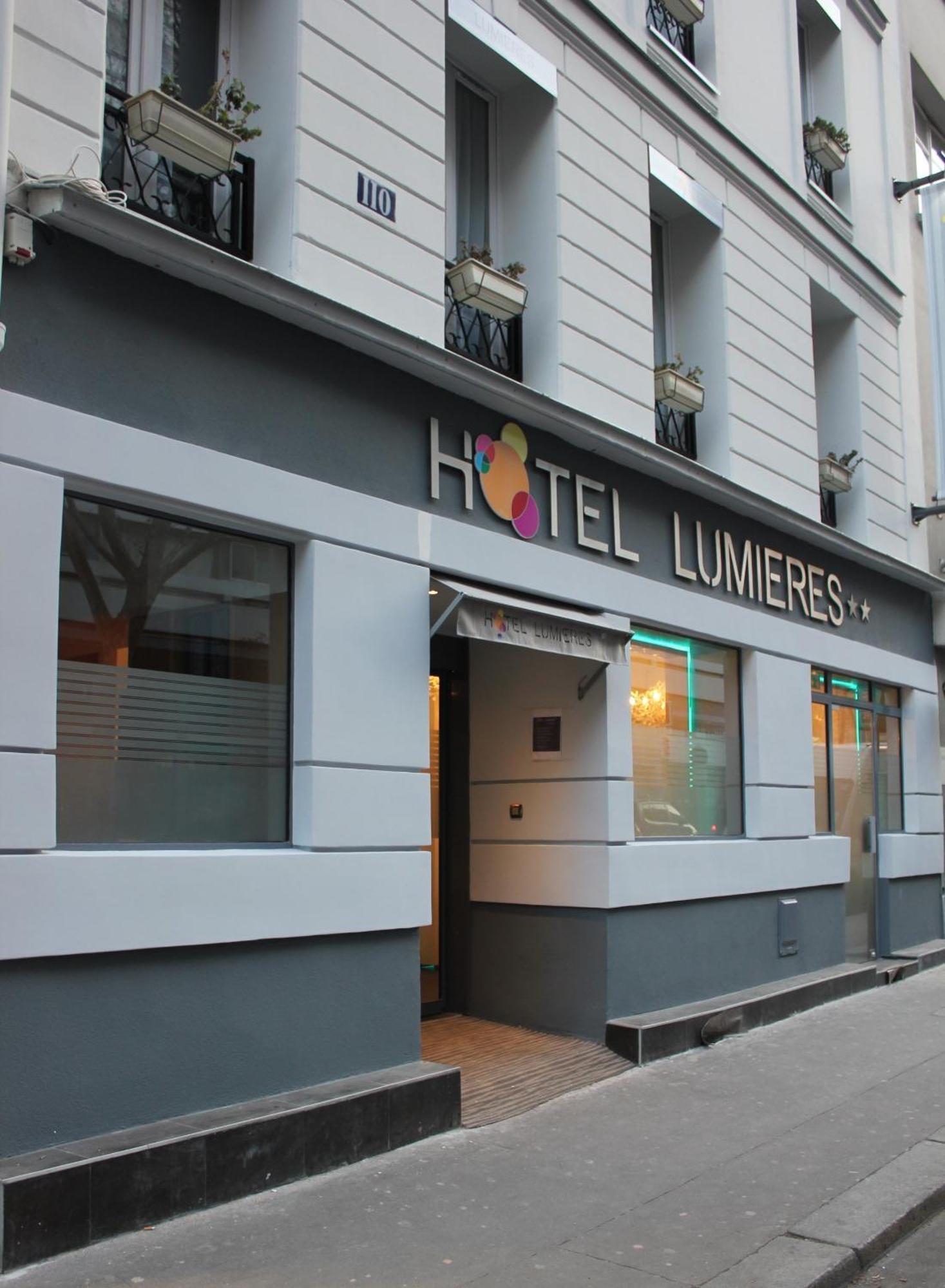 Hotel Lumieres Montmartre Paris