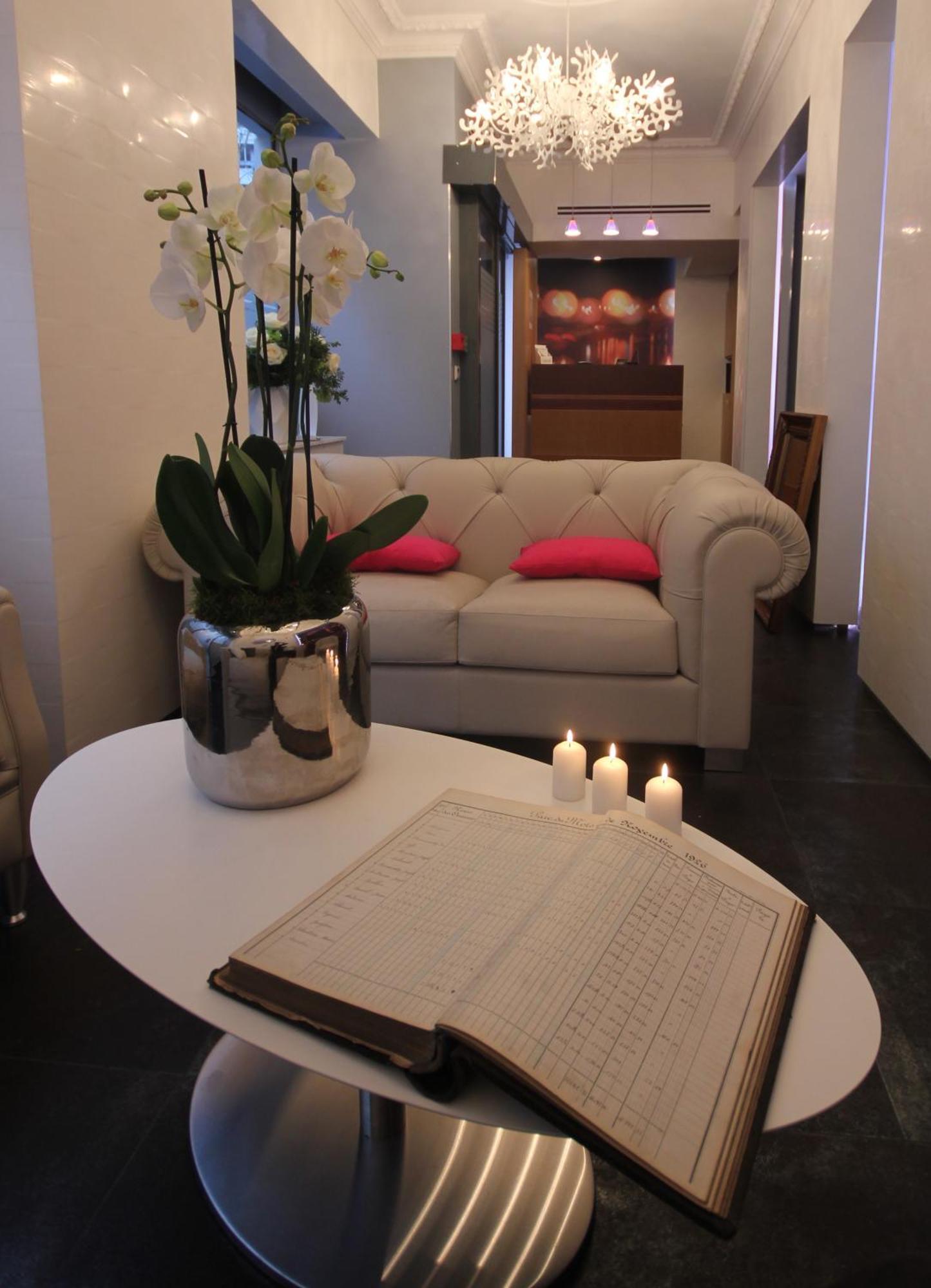 Hotel Lumieres Montmartre 3*