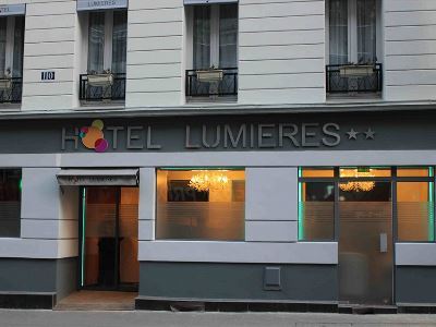 Hotel Lumieres Montmartre 3*