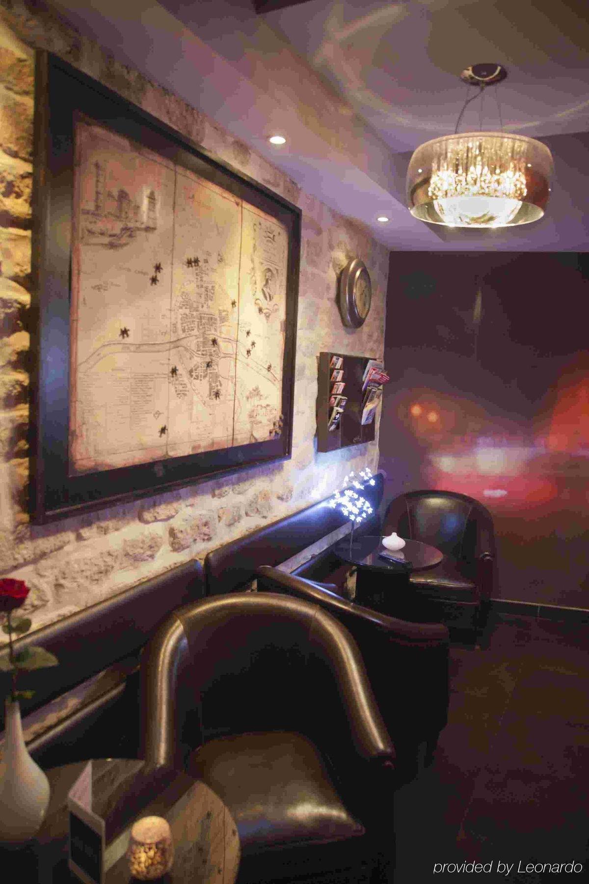 Lumieres Montmartre Hotel 3*