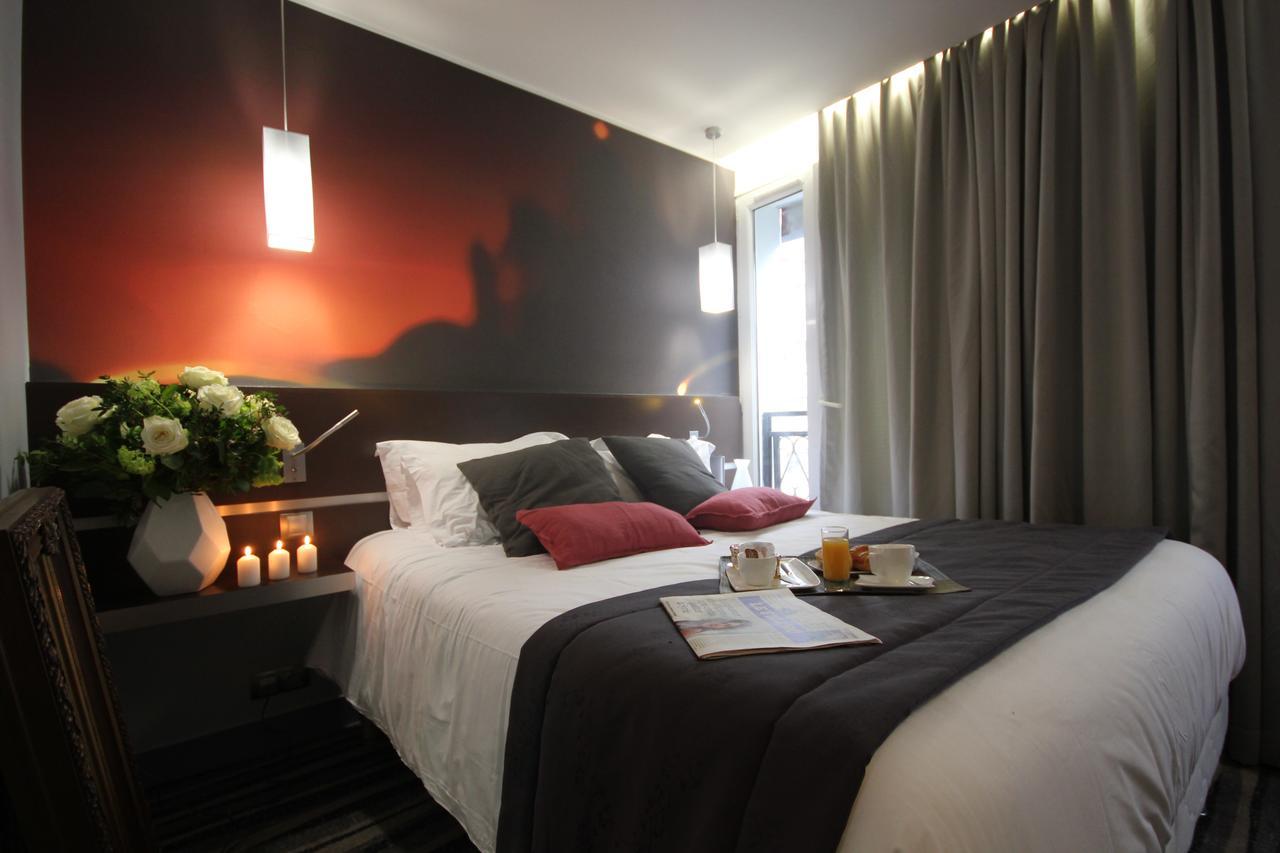 Lumieres Montmartre Hotel